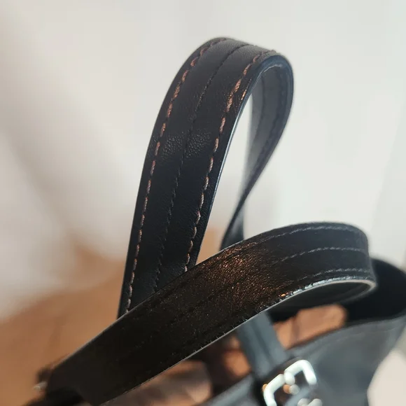 AUTHENTIC COACH HAMPTON TOTE Smooth Black Leather F11202 - Picture 2 of 13